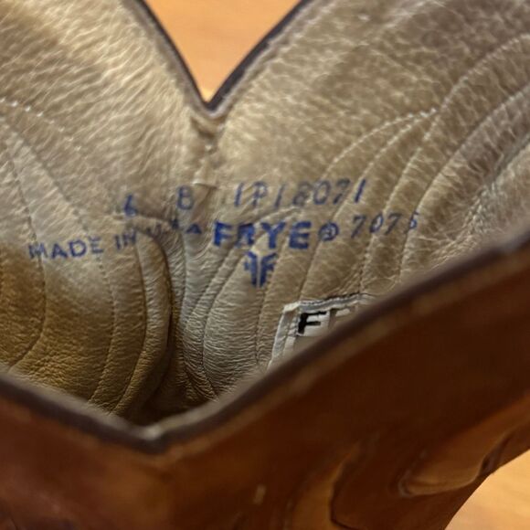 FRYE 7075 Genuine Leather Western Boots Acorn Women’s Size 6 - Picture 9 of 10